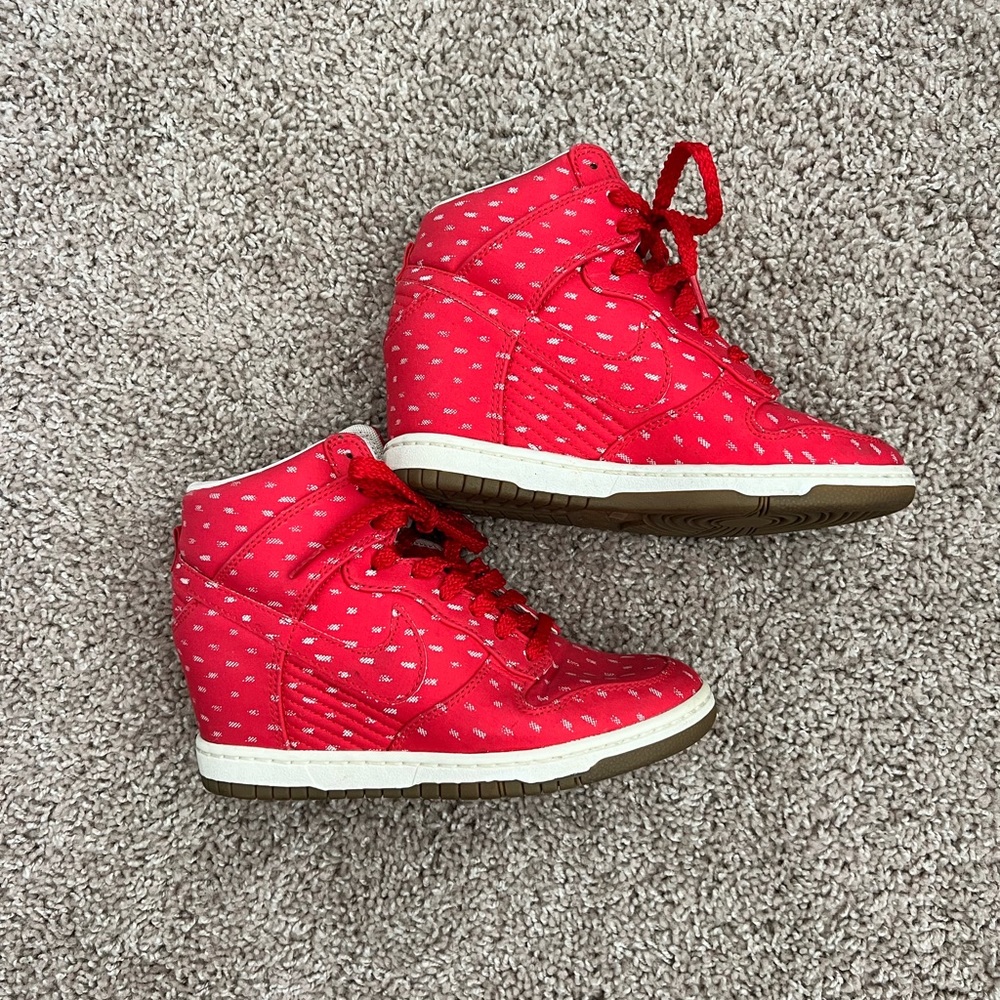 Nike Dunk Sky Hi Wedge Sneaker